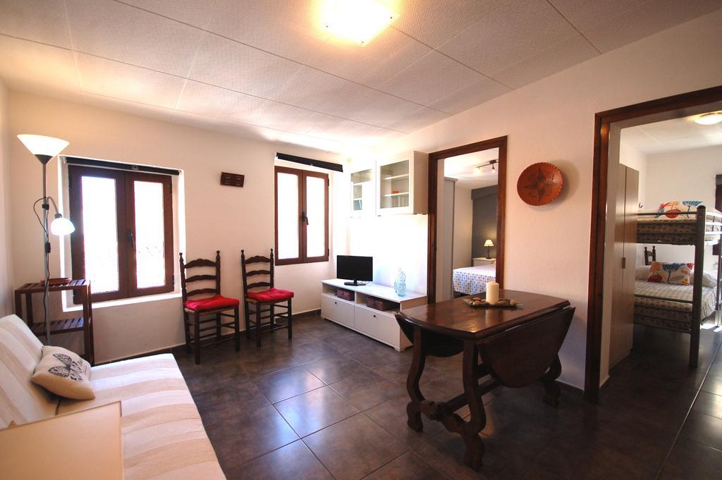 Lets Holidays Cozy Apartment 70 M. From The Beach In Tossa Tossa de Mar Exteriör bild